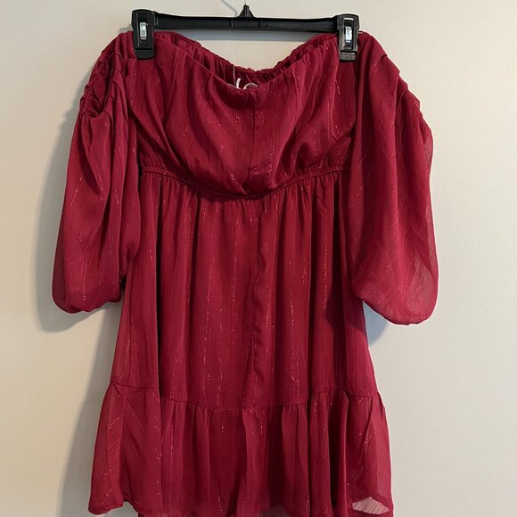 NWT | Francesca’s Miami Mini Ruffle Off Shoulder Metallic Thread Dress |  Size S - Picture 2 of 6